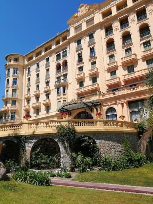 Imperial Palace Bord De Mer Μεντόν Εξωτερικό φωτογραφία